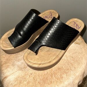 Women’s Blowfish Toe Loop Wedges